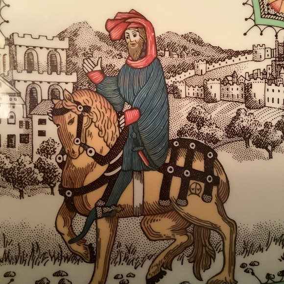 Masons The Knight Collectible Plate - Picture 3 of 13